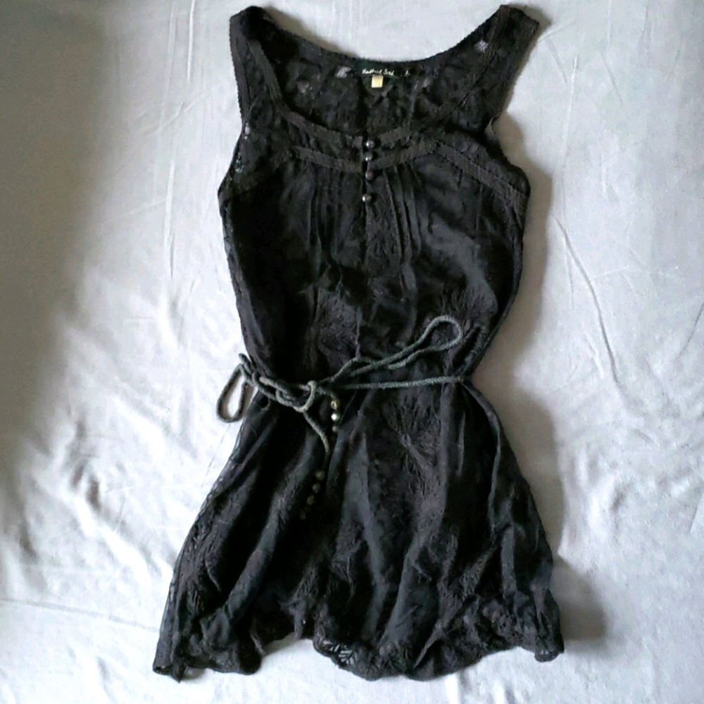 2/20 Floral Lace Tank Top